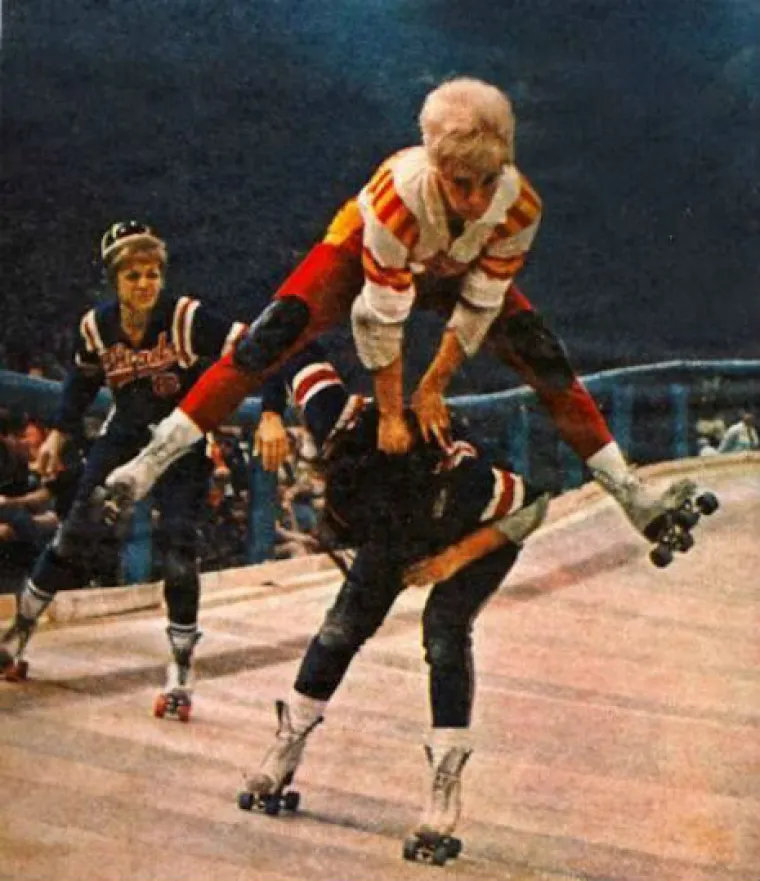 Ovako se mladež zabavljala sredinom 20. stoljeća. Dobra, stara vremena?