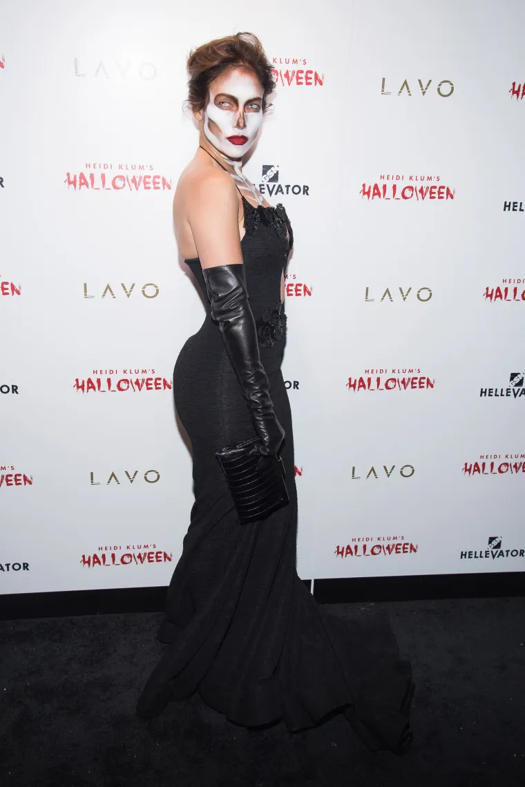 Zvijezde su i ove godine odu&scaron;evile svojim kostimima: pogledajte u &scaron;to su se maskirali za Halloween!