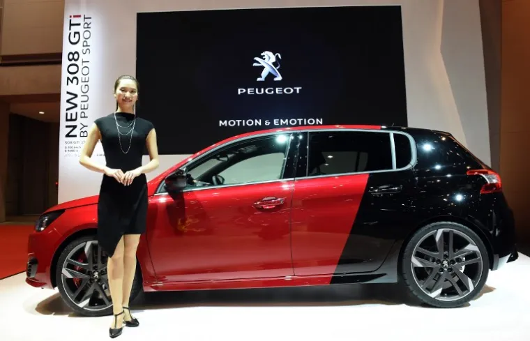 LJEPOTA IZ BUDUĆNOSTI: Pogledajte hostese na sajmu automobila u Tokiju