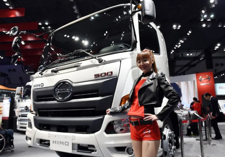 LJEPOTA IZ BUDUĆNOSTI: Pogledajte hostese na sajmu automobila u Tokiju