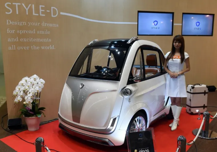 LJEPOTA IZ BUDUĆNOSTI: Pogledajte hostese na sajmu automobila u Tokiju