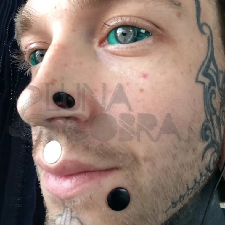 Tetoviranje očnih jabučica postalo je stvarnost i sve je vi&scaron;e onih koji ga žele