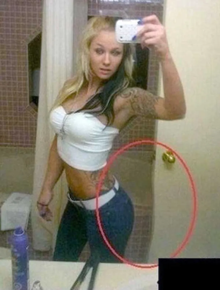 KOGA ONE MISLE ZAVARATI? Povećale si grudi i guze, ali svima je očito da lažu