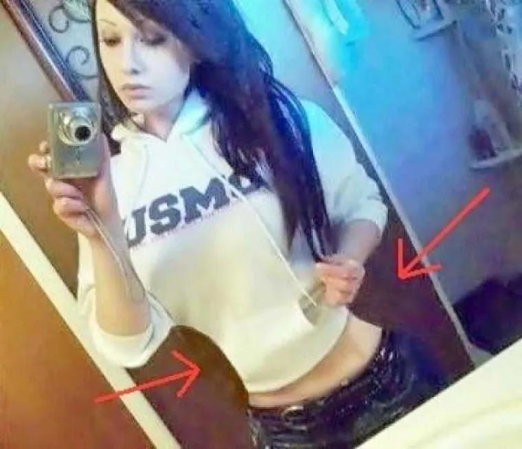 KOGA ONE MISLE ZAVARATI? Povećale si grudi i guze, ali svima je očito da lažu