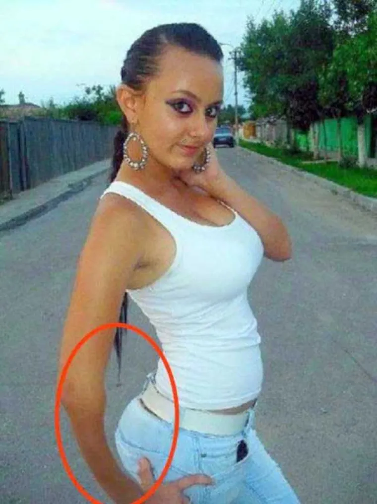 KOGA ONE MISLE ZAVARATI? Povećale si grudi i guze, ali svima je očito da lažu