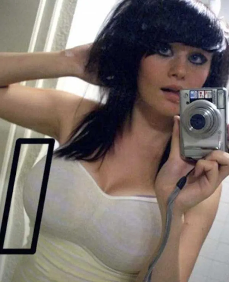 KOGA ONE MISLE ZAVARATI? Povećale si grudi i guze, ali svima je očito da lažu