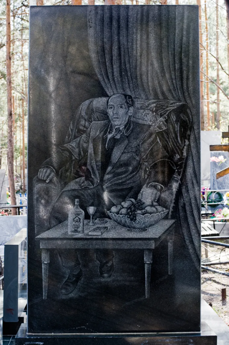 Nadgrobni spomenici ruskih mafija&scaron;a prava su parada kiča