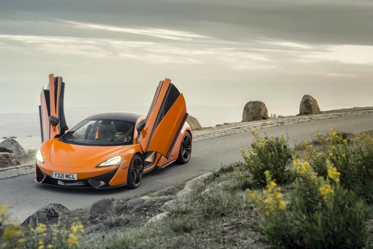 MCLAREN 570S COUPE: Kao da vozite Formulu 1, ali po znatno nižoj cijeni