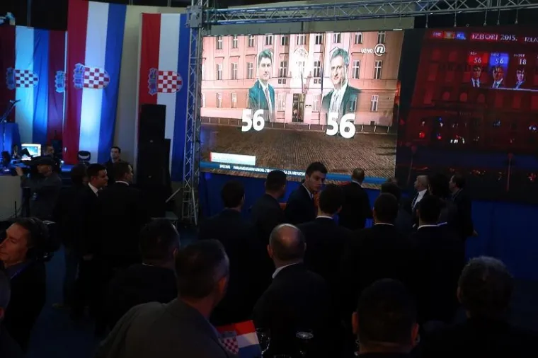 Atmosfera u HDZ-ovom izbornom stožeru nakon izlaznih anketa