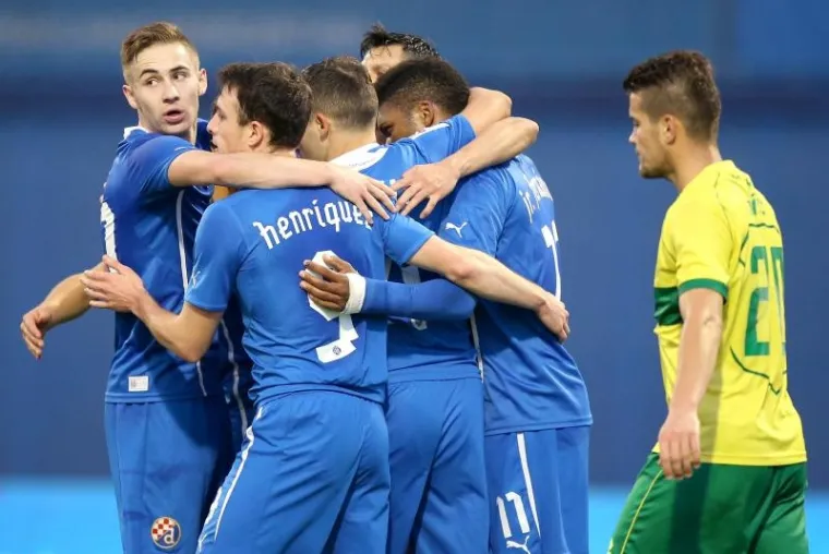 Pred malobrojnim gledateljima na Maksimiru nogometa&scaron;i Dinama su u 16. kolu domaće lige pobijedili Istru s 1:0