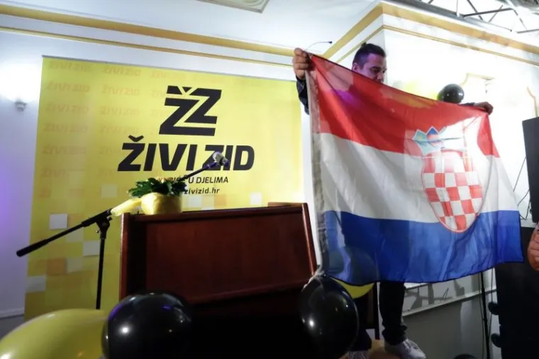 Živi zid je o&scaron;tro odbacio