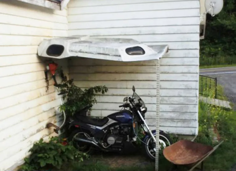 Ponekad su kreativci prave lijenčine. Tome idu u prilog prizori iz galerije koju vam prenosimo, a u kojoj su lijenčine rije&scaron;ile probleme na najjednostavniji i često najružniji mogući način.