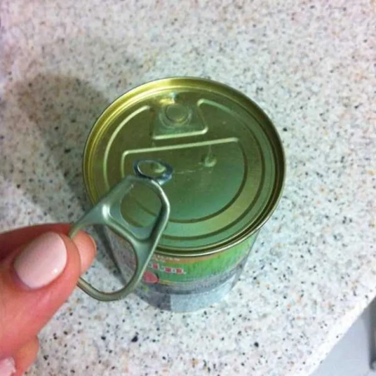 KAD VAS NEĆE I NEĆE: Poderane najlonke možda su znak da trebate ostati doma