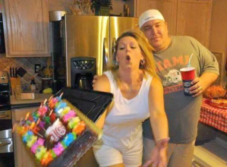 KAD VAS NEĆE I NEĆE: Poderane najlonke možda su znak da trebate ostati doma