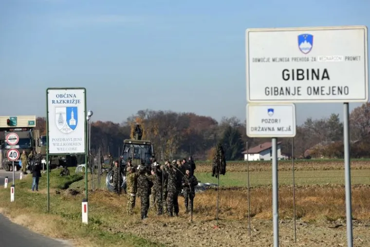 Slovenska policija postavila bodljikavu žicu na granicu s Hrvatskom