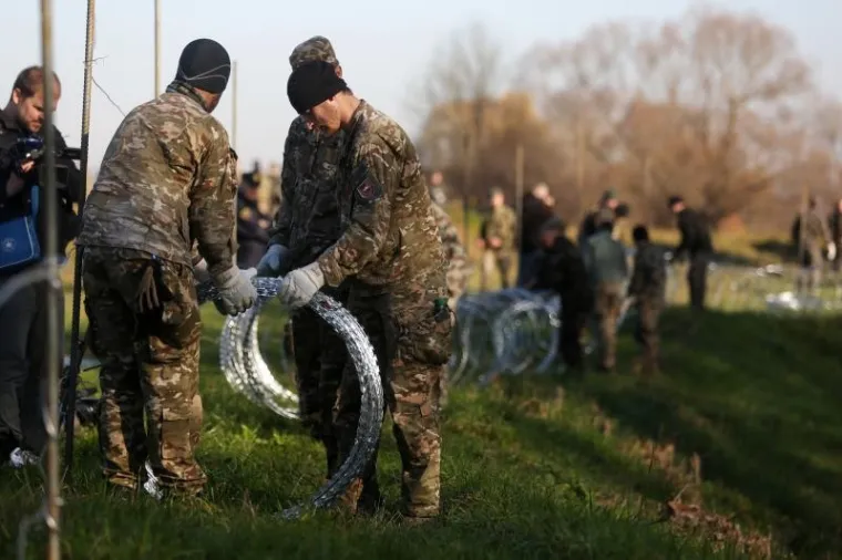 Slovenska vojska podiže bodljikavu žicu na granici s Hrvatskom