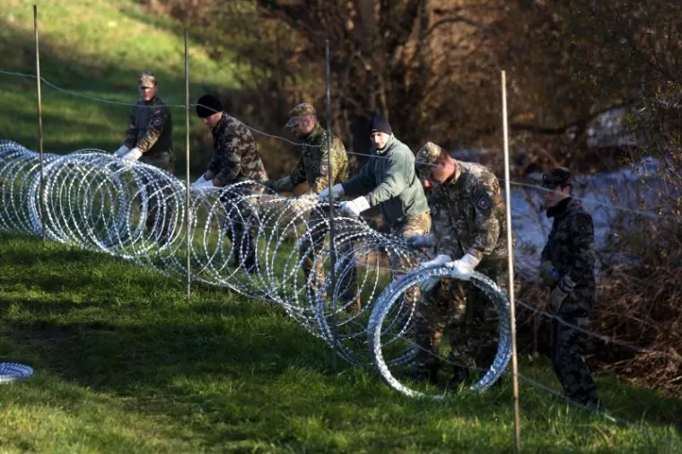Slovenska vojska podiže bodljikavu žicu na granici s Hrvatskom
