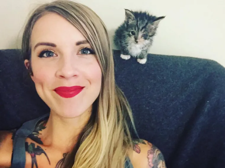 Hannah Shaw posvetila je život spa&scaron;avanju, udomljavanju i liječenju mačaka, a u galeriji možete vidjeti slike koje rado dijeli putem Instagrama, a na kojima pokazuje svoju impresivnu kolekciju mačkica.