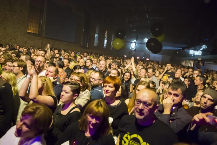 Evo kako je to izgledalo sinoć na koncertu Marca Almonda