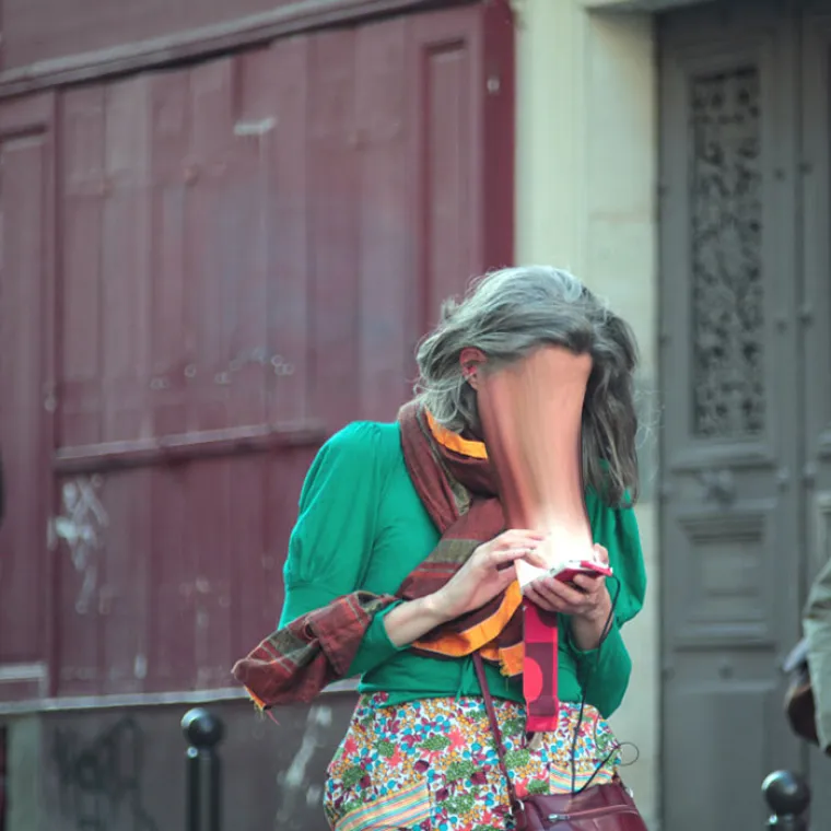 MOBITELCI: Tehnologija nam stvarno usisava du&scaron;u, barem on to tako vidi