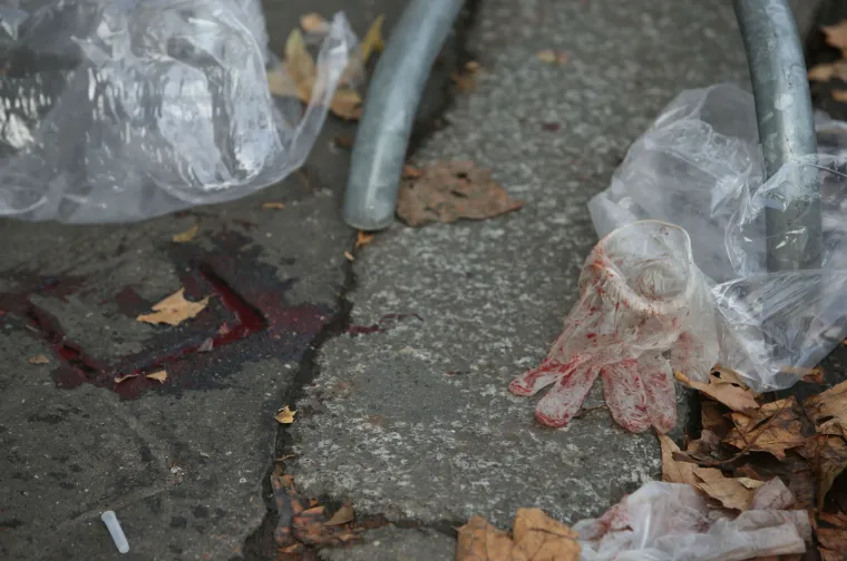 Krv na pari&scaron;kim ulicama stravičan podsjetnik na pokolj koji je u petak navečer izvr&scaron;en u francuskoj prijestolnici