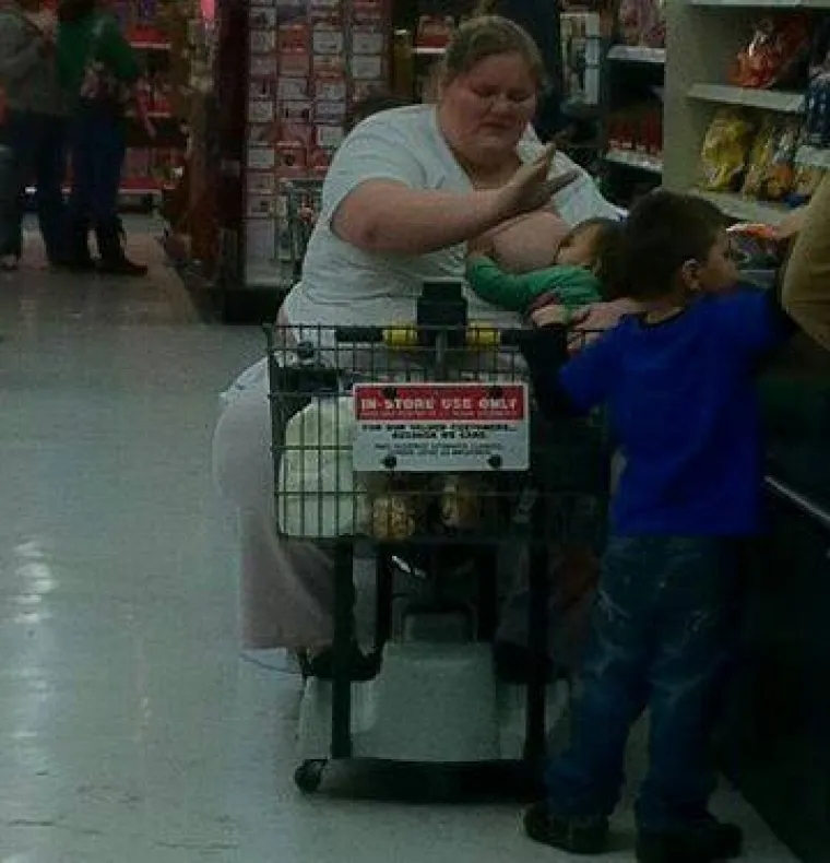 Kažu da je Walmart kontejner za ljude, a iz ovih je slika jasno što pod time misle