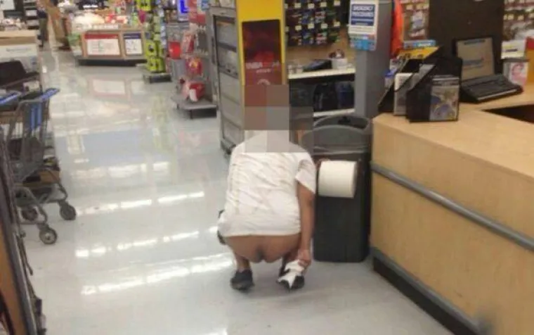 Kažu da je Walmart kontejner za ljude, a iz ovih je slika jasno što pod time misle
