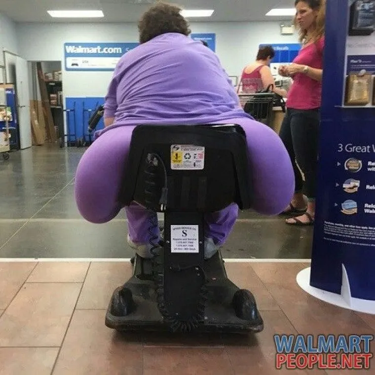 Kažu da je Walmart kontejner za ljude, a iz ovih je slika jasno što pod time misle