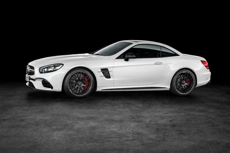 MERCEDESOV PONOS: Evo kako izgledaju novi SL-Class modeli