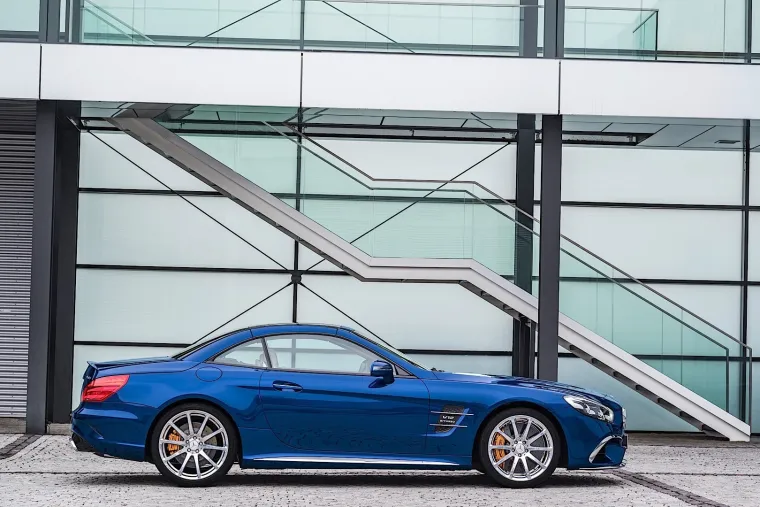 MERCEDESOV PONOS: Evo kako izgledaju novi SL-Class modeli