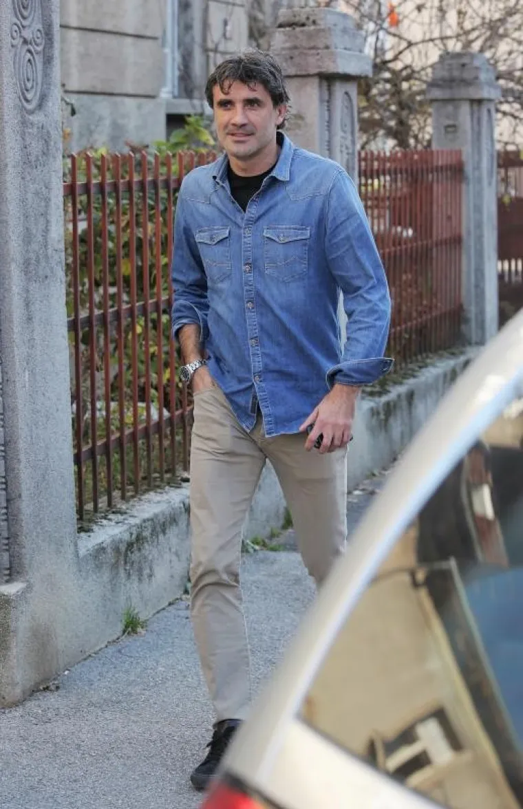 Mario Mamić u pratnji inspektora oti&scaron;ao u sjedi&scaron;te sportske agencije MSA