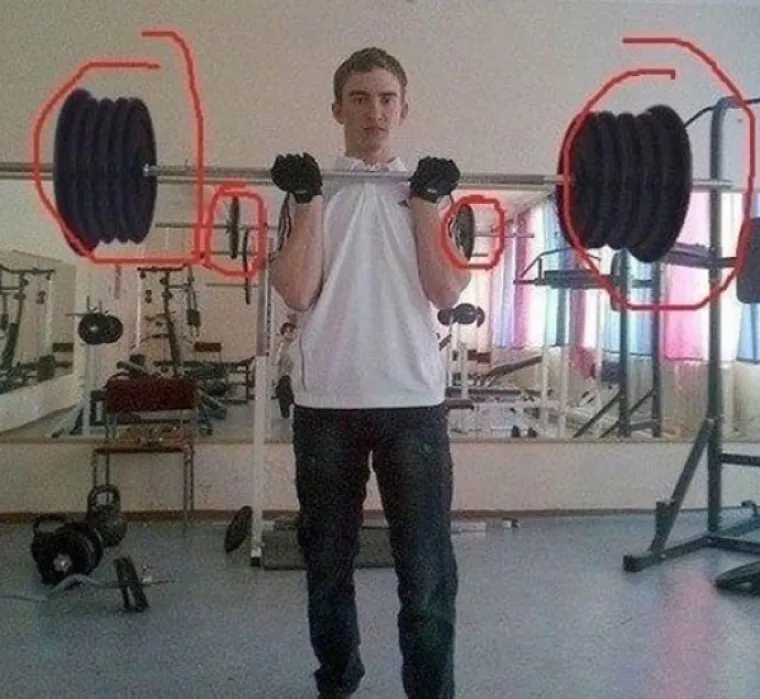 &Scaron;to se dogodi kada ljudi poku&scaron;aju foto&scaron;opirati svoje slike ili na druge načine poku&scaron;aju ne&scaron;to sakriti? Ako nisu pažljivi, odrazi mogu odati cijelu stvar. Primjeri slika na kojima su odrazi upropastili planove autora svakako pogledajte u galeriji.