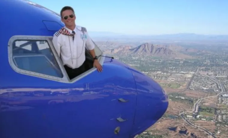 NISU PAZILI: Poku&scaron;ali ispasti face na fotkama, ali odao ih odraz