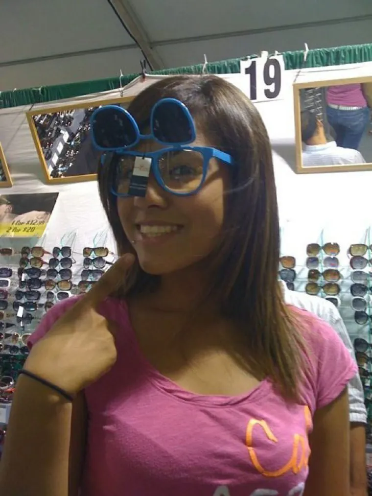 NISU PAZILI: Poku&scaron;ali ispasti face na fotkama, ali odao ih odraz