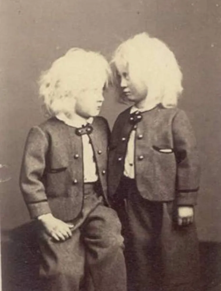 Jeziva je spoznaja da slike iz galerije nisu prizori iz horora već iz stvarnog života!