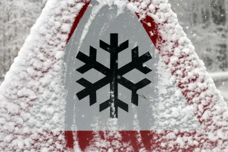 Snijeg zabijelio Hrvatsku, pogledajte fotografije koje nam &scaron;aljete