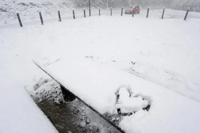 Snijeg zabijelio Hrvatsku, pogledajte fotografije koje nam &scaron;aljete