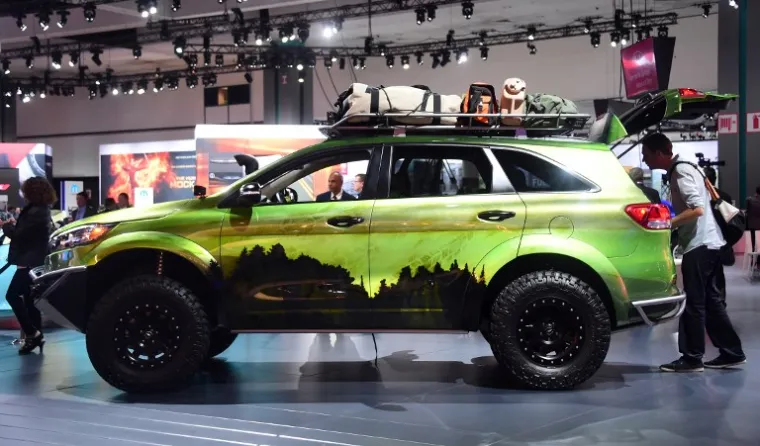 Kia Sorento Concept privlači pažnju zbog slikovite karoserije.