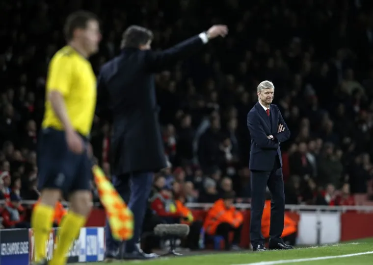 SPEKTAKL NA EMIRATESU: Osjetite da&scaron;ak atmosfere sraza Arsenala i Dinama