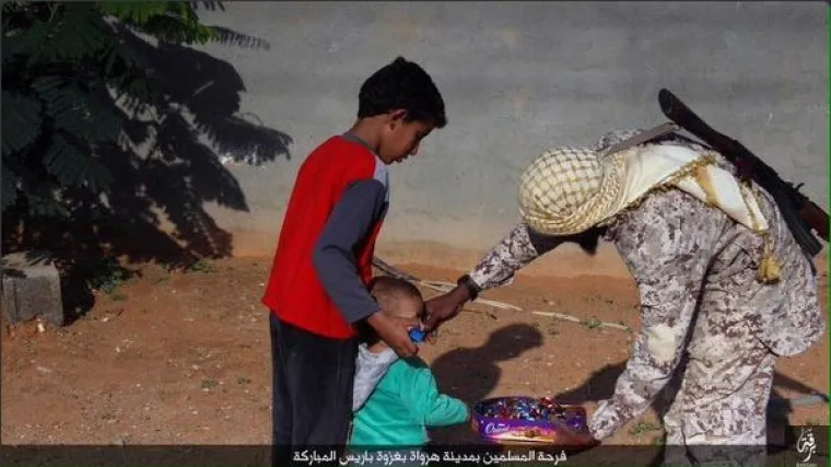 TERORISTIČKA PROPAGANDA: U "stvarnom" životu ISIL-ovci su milina od ljudi