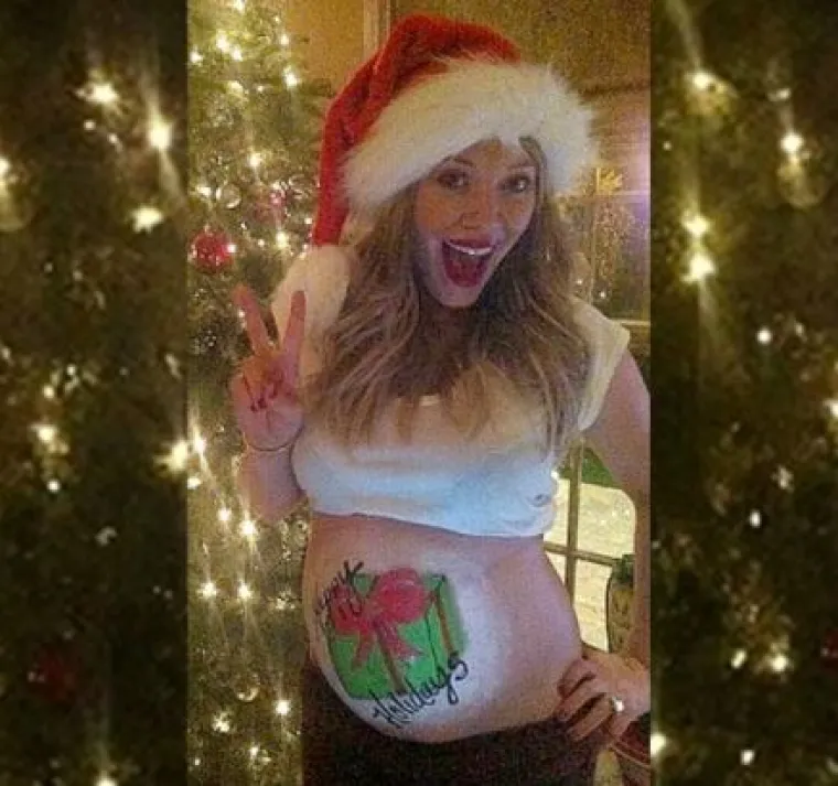 Kada se spoje trudnice, blagdani i neukus, dobiju se ovakve čestitke