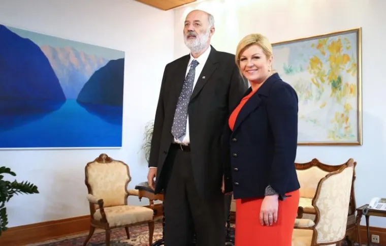 Zastupnik mađarske nacionalne manjine &Scaron;andor Juhas i Kolinda Grabar Kitarović.