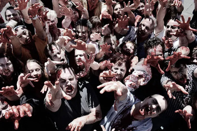 Zombi apokalipsa je već počela i to u Americi, baš kao u filmovima!