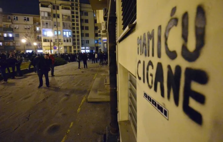NE ŽELE KLUB U RALJAMA KRIMINALA: Ovako su prosvjedovali navijači Dinama