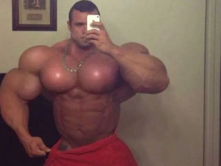 Vole se hvaliti svojim mi&scaron;ićima, pa čak i onda kada to nema nikakvog smisla