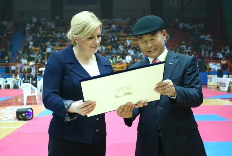 Predsjednica dobila crni majstorski pojas