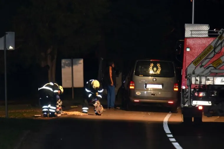 PROVOD ZAVR&Scaron;IO KOBNO: Automobil s osam djevojaka sletio s ceste