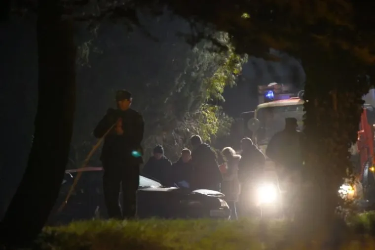 PROVOD ZAVR&Scaron;IO KOBNO: Automobil s osam djevojaka sletio s ceste