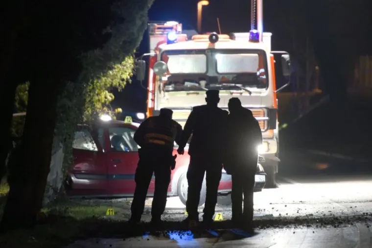 PROVOD ZAVR&Scaron;IO KOBNO: Automobil s osam djevojaka sletio s ceste