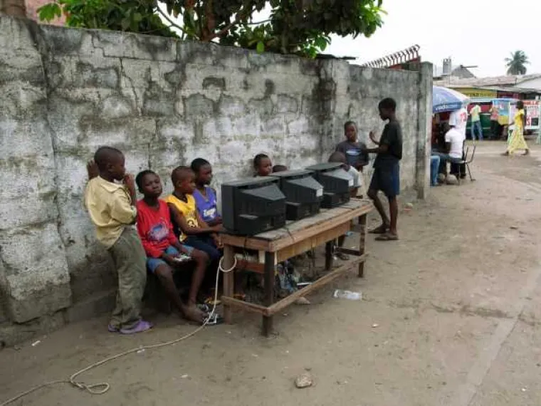 Afrika opasno konkurira za najbizarniji kontinent! Može li se nositi s Rusima, Amerima i Japancima?